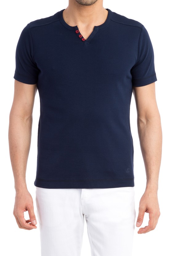 Erkek Giyim - Düğmeli Yaka Slim Fit Tişört