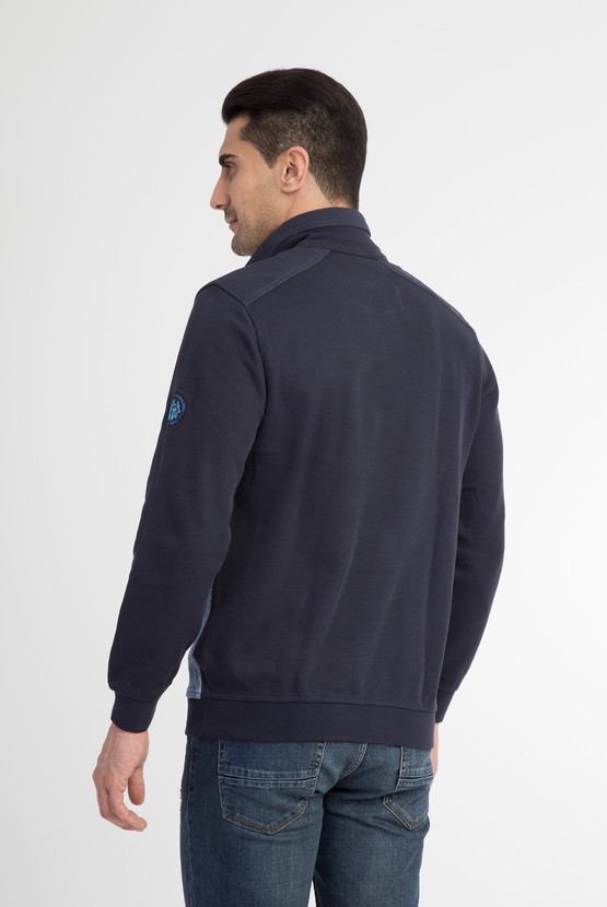 Erkek Giyim - Bato Yaka Regular Fit Düğmeli Sweatshirt