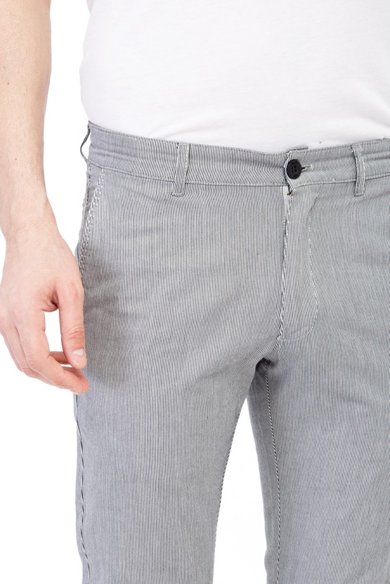 Erkek Giyim - Slim Fit Çizgili Spor Pantolon