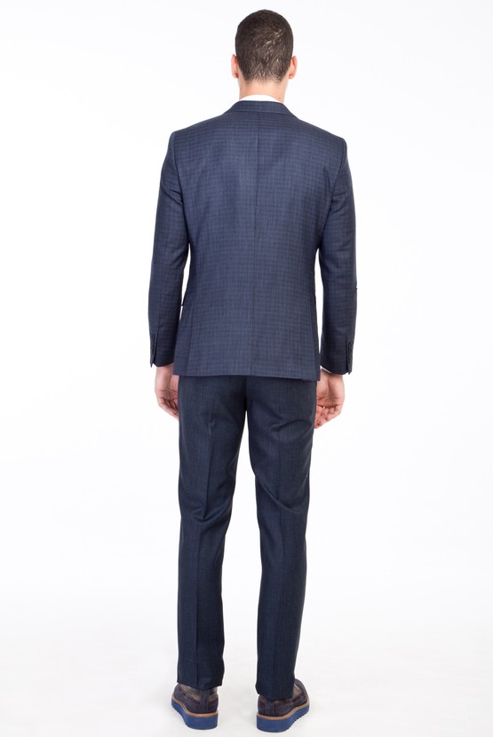 Erkek Giyim - Regular Fit Kombinli Yelekli Kareli Takım Elbise