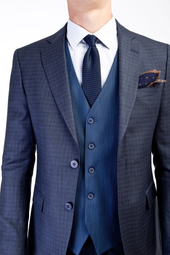 Erkek Giyim - Regular Fit Kombinli Yelekli Kareli Takım Elbise