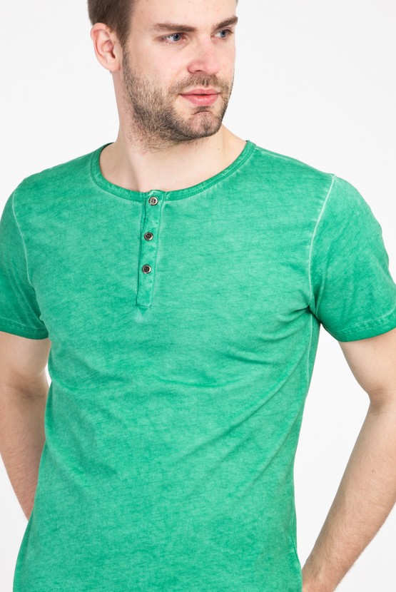 Erkek Giyim - Bisiklet Yaka Slim Fit Düğmeli Tişört