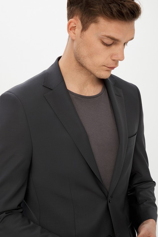 Erkek Giyim - Slim Fit BioParfume Takım Elbise