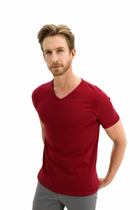 Erkek Giyim - V Yaka Slim Fit Dar Kesim Pamuk Tişört