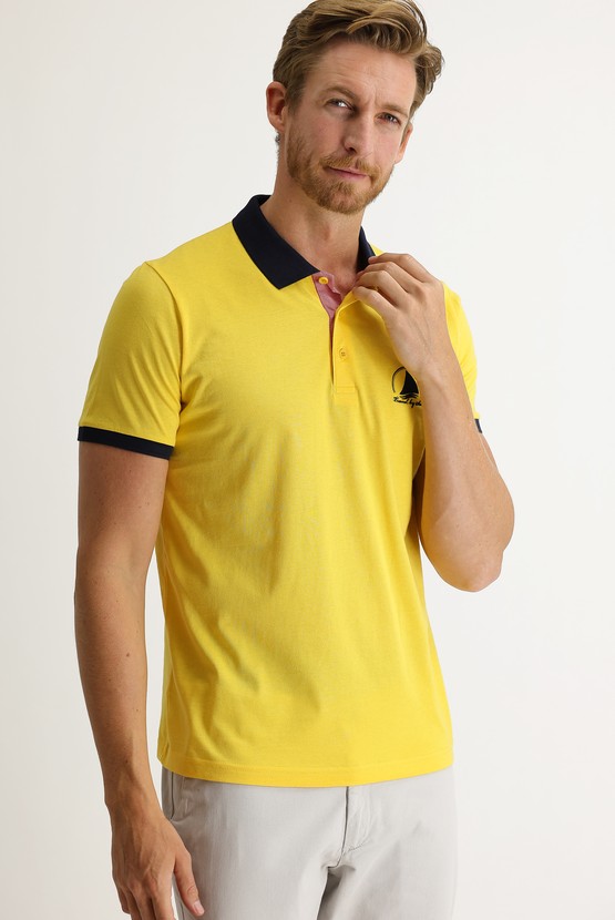 Erkek Giyim - Polo Yaka Slim Fit Dar Kesim Desenli Tişört