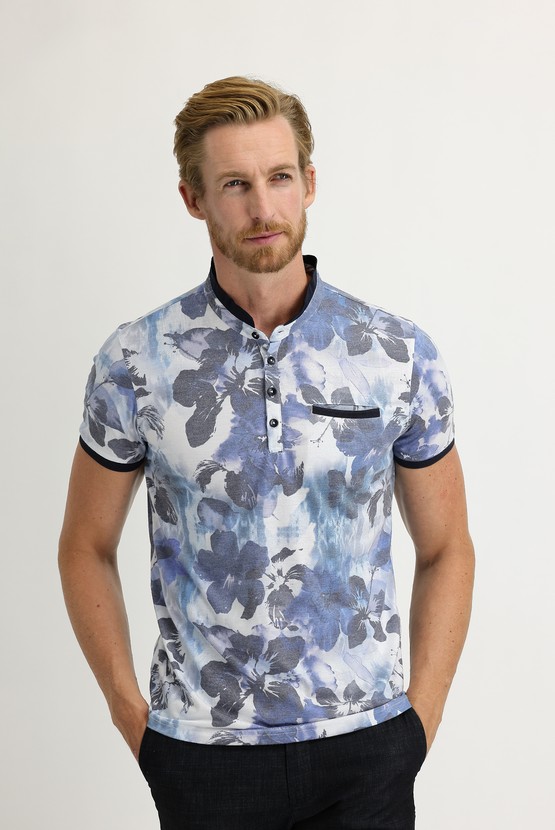 Erkek Giyim - Düğmeli Yaka Slim Fit Dar Kesim Baskılı Pamuk Tişört