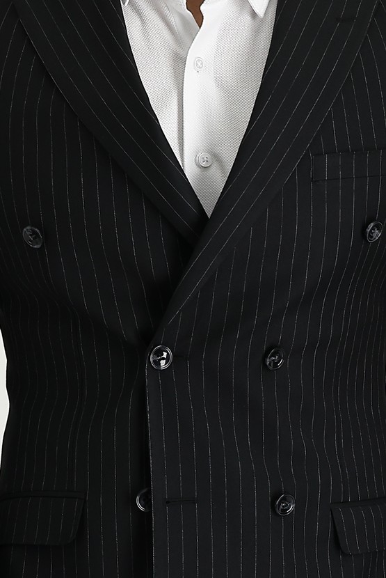 Erkek Giyim - Süper Slim Fit Çizgili Kruvaze Takım Elbise