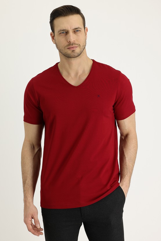 Erkek Giyim - V Yaka Slim Fit Dar Kesim Nakışlı Tişört