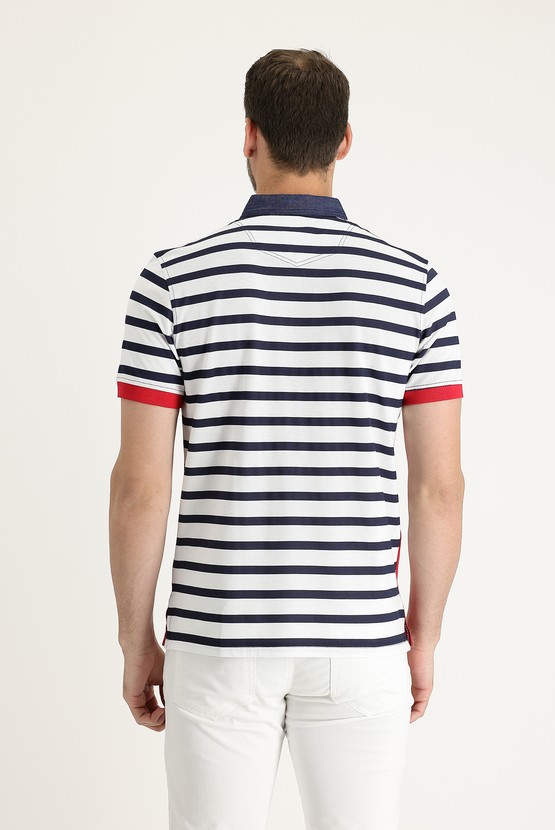 Erkek Giyim - Polo Yaka Regular Fit Desenli Pamuk Tişört