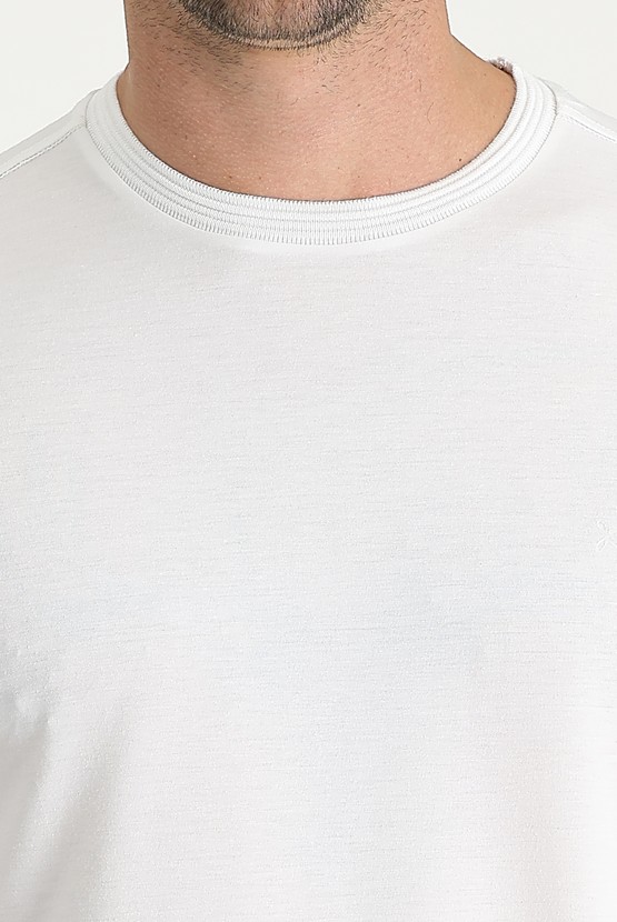 Erkek Giyim - Bisiklet Yaka Slim Fit Dar Kesim Nakışlı Tişört