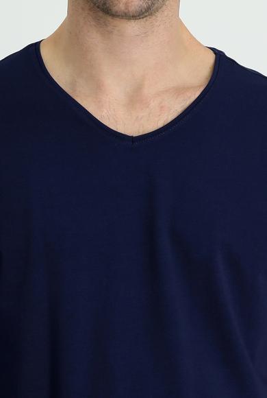 Erkek Giyim - ORTA LACİVERT L Beden V Yaka Regular Fit Nakışlı Pamuklu Süprem Tişört