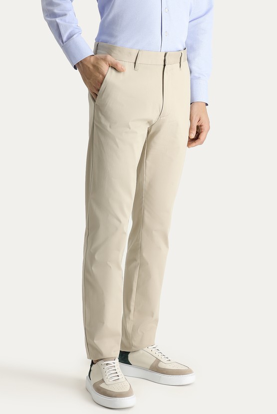 Erkek Giyim - Regular Fit Likralı Saten Kanvas / Chino Pantolon