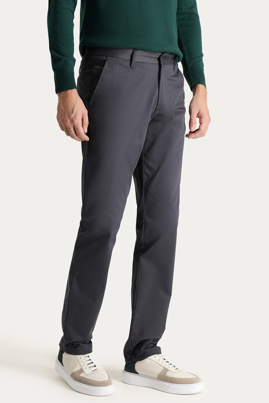 Erkek Giyim - Regular Fit Likralı Saten Kanvas / Chino Pantolon