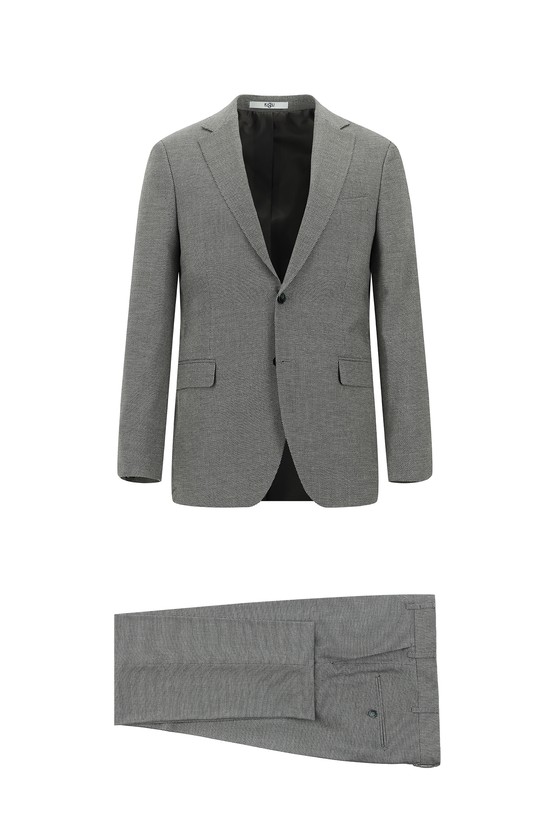 Erkek Giyim - Klasik Desenli Takım Elbise