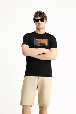 Bisiklet Yaka Slim Fit Dar Kesim Baskılı Pamuklu Tişört_2